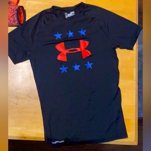 Under Armour heat gear men’s medium tee